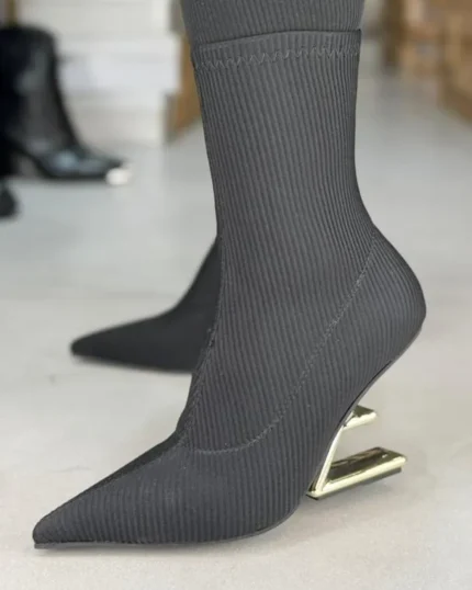 719 - 719 فندي خطي