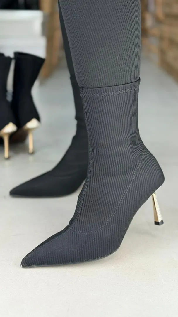 875b9b62-eb84-4ca5-ac80-3c5cfdbf5313